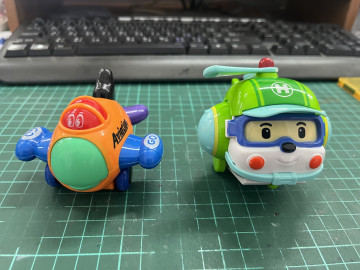 05飛機模型車的照片