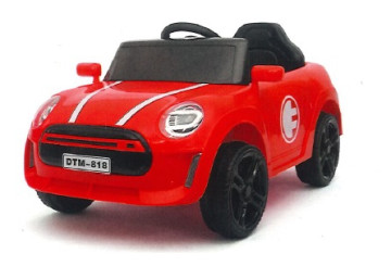 01旋風紅電動跑車的照片